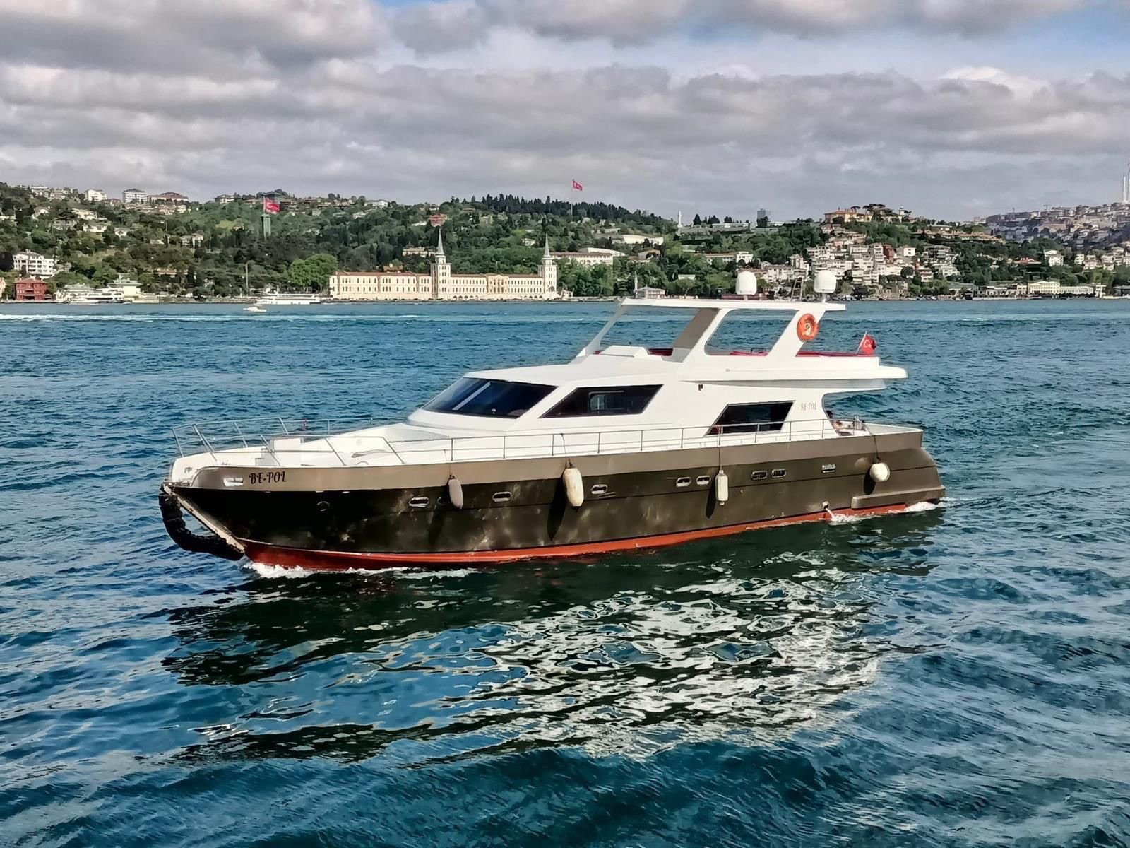 yacht-rental-ın-Istanbul-bosphorus